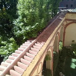 https://ovely-legant-studio-next-to-duomo-missori.italymilanhotels.net