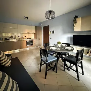 https://appartamento-con-terrazzo-milan.it-lombardy.com