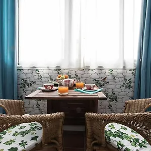https://crispi-deluxe-2-bedroom.it-romehotels.com