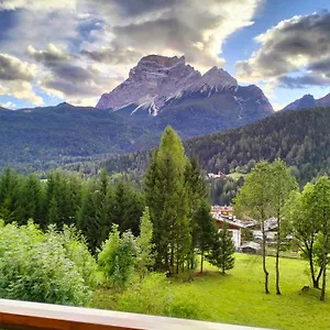 Deliziosa Mansarda Con Vista Dolomiti Apartment