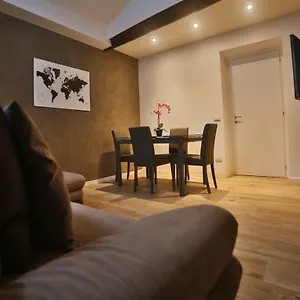 https://garibaldi-fifty-attic-near-duomo.it-lombardy.com