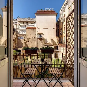 https://janara.hotels-amalfi.com